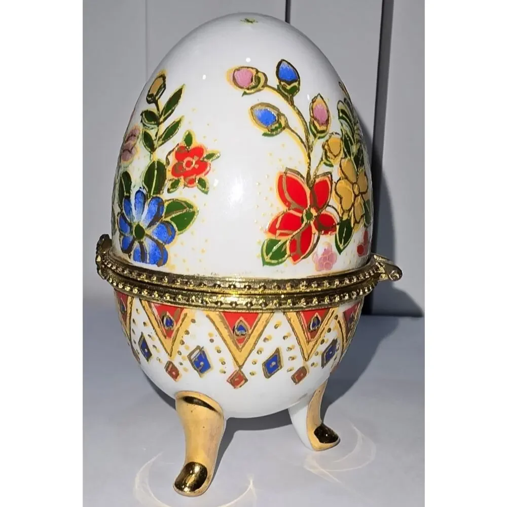 Vintage Hinged Porcelain Egg Trinket Box – Floral, Gold-Tone Band, Three Legs